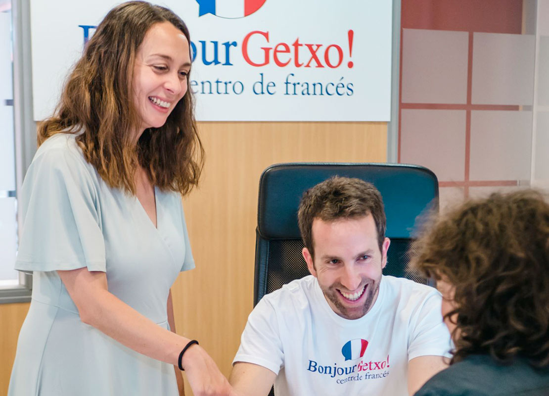 Bonjour en france contacta